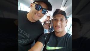 Bryan Acosta compartió con Keylor Navas, portero del Real Madrid, y hasta se sacó una selfie. Foto @BryanAcostaR6