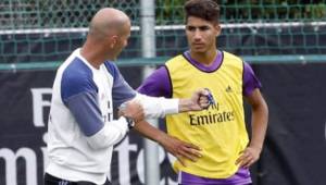 El marroquí Achraf Hakimi juega como lateral y buscará su oportunidad en el Real Madrid.