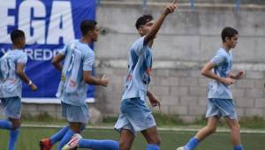 Broncos de Choluteca goleó 4-1 al Brasilia de Río Lindo en la ida por la permanencia en Liga de Ascenso. La vuelta se jugará el sábado 1 de mayo.