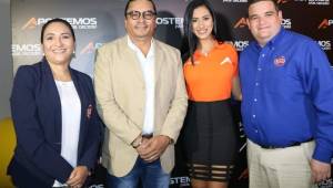 Iveth Zelaya, Jaime Irías, Gabriela Salazar y Christian Molanphy en la presentación de Apostemos como nuevo patrocinador de Liga de Ascenso.
