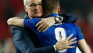 La relación futbolística entre Ranieri y Vardy siempre fue muy destacada dentro y fuera de la cancha.
