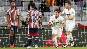 Ridículo de las Chivas de Guadalajara en el Mundial de Clubes tras caer con el conjunto japonés. FOTOS: Milenio.