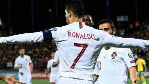 Cristiano Ronaldo le marcó cuatro goles a Lituania siendo la figura de Portugal. FOTO: EUFA EURO 2020.