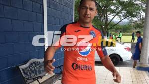 Emilio Izaguirre se hizo presente hoy en los entremientos del Motagua, donde se mantendrá en forma mientras define su futuro.