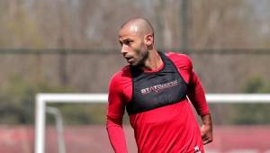 Javier Mascherano termina su contrato con el club chino en diciembre y llegaría ahora a Estados Unidos.