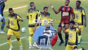 Génesis San Lorenzo venció 5-3 en el global a Lone FC y sellaron su pase a semifinales en la Liga de Ascenso. 'Primitivo' Maradiaga, asesor técnico de Lone, estuvo presente en el Estadio Olímpico. Fotos: Neptalí Romero