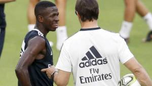 Lopetegui junto a Vinícius Jr. en el entrenamiento del Real Madrid.