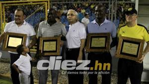 aime Villegas, Carlos Orlando Caballero, Allan Costly y Julio César Arzú han recibido un tremendo homenaje por parte de la Liga Nacional.
