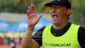 Pedro Troglio celebra 54 años dirigiendo al Olimpia en Honduras.