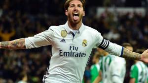 Sergio Ramos celebrando una anotación contra el Betis en el Bernabéu.