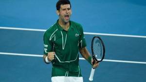Novak Djokovic celebró a todo pulmón su victoria ante Federer para meterse a la final del Abierto de Australia.