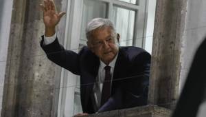 Andrés López Obrador, el izquierdista de 64 años, ha superado en las votaciones a Anaya y en un lejano tercer lugar aparece José Antonio Meade.