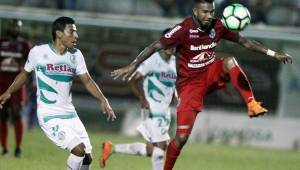 Carlos Discua anotó el gol del empate apra Marathón.