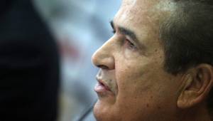 El entrenador de la Selección de Honduras, Jorge Luis Pinto, reveló los detalles sobre el caso de Roger Espinoza pero no se mojó. Foto Juan Salgado
