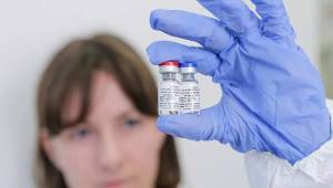 La vacuna contra el coronavirus que está produciendo rusia, se ha confirmado que es segura y han comenzado con los últimos ensayos en México.