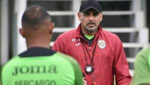 Martín García, entrenador de Marathón, confía en que su equipo pueda mantener la línea de juego mostrada hasta el momento. FOTO: CD Marathón.