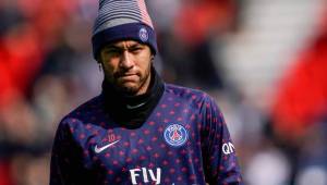Neymar fue castigado en Francia con tres partidos por su altercado con un seguidor el pasado 27 de abril.