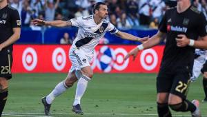 Zlatan Ibrahimovic le dio el triunfo al Galaxy 3-2 en el clásico del tráfico ante Los Ángeles FC.