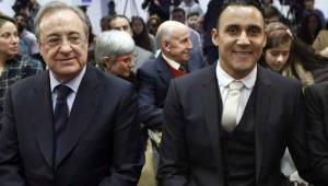 Florentino Pérez aseguró que no se ha despedido de Keylor Navas porque todavía tiene contrato con Real Madrid.