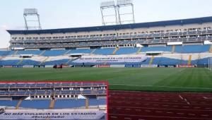 Esta es la manda que adorna las graderías del estadio Olímpico de San Pedro Sula donde Olimpia juega a puerta cerrada contra el Plaza Amador.