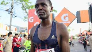 Elisha Korir conquistó el primer lugar de 43 edición de la Maratón Internacional de La Prensa.