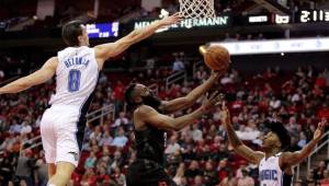 James Harden consiguió un récord histórico en el partido en el que los Rockets vencieron a Orlando Magic.