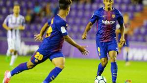 El delantero hondureño Choco Lozano inició de suplente el partido con el Barcelona B que se enfrenta al Rayo Vallecano. Foto cortesía La Liga 123