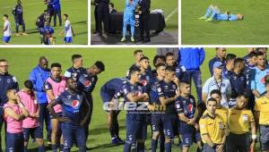 Diego Vázquez y Motagua perdieron otra final de Liga de Concacaf, ahora ante Saprissa en el estadio Nacional por el global de 1-0. Los jugadores del azul se mostraron muy golpeados. FOTOS: Ronal Aceituno, Johny Magallanes.