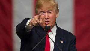 Donald Trump mantiene su promesa de deportar a los inmigrantes indocumentados cuando asuma el gobierno de Estados Unidos. Foto AFP