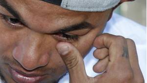 El mediocampista de la Selección de Honduras y del ENPPI de Egipto, lloró al recordar a su abuela que murió el pasado mes de diciembre. Fotos Neptalí Romero