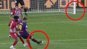 Así le pegó Luis Suárez para poner el 1-0 ante el Atlético y luego Messi sentenció el partido.