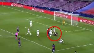 Messi marcó un golazo ante el Napoli, donde se quitó varias marcas y sacó un zurdazo preciso.