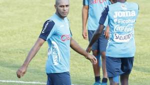 El delantero Eddie Hernández estuvo presente en el primer entrenamiento de la Selección de Honduras que se prepara para la Copa Centroamericana.