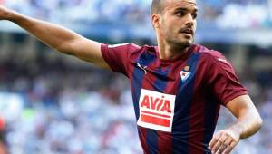 Pedro León cree que es posible sacar los tres puntos del Camp Nou.