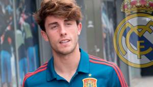 Álvaro Odriozola está en la agenda del Real Madrid pero de momento solo piensa en el Mundial.