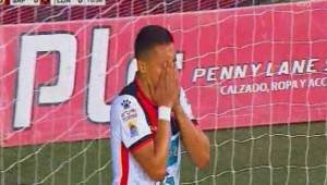 Roger Rojas lamentó no haber anotado el gol de su equipo.