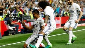 Casemiro celebró en el Bernabéu el gol sobre el Barcelona.