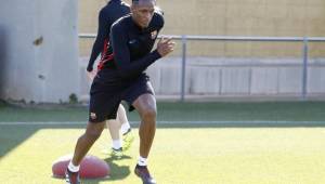 Yerry Mina en los entrenamientos del Barcelona.