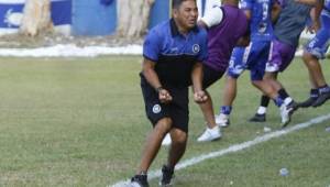 Carlos 'Chato' Padilla celebró con mucha alegría el campeonato logrado por primera vez en la segunda división de Honduras.