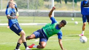 El Choco Lozano durante el entrenamiento de este martes en las canchas del Cádiz donde se preparan para el partido frente al Real Madrid. Fotos cortesía | Cádiz