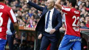 Zidane no ocultó su alegría por el sufrido triunfo ante el Sporting.
