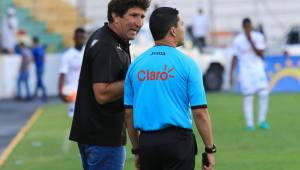 El entrenador del Olimpia, Héctor Vargas, ha sido castigado con dos partidos tras ser expulsado en el juego ante Marathón y se pierde el clásico ante Motagua.