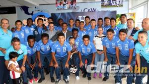 Selección sub-17 de Honduras arribó en Tegucigalpa luego de estar en el premundial de Panamá.