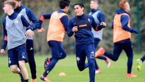 El mediocampista hondureño Andy Najar entrenando a tope en las prácticas del Anderlecht en Belgica tras un año sin jugar. Foto cortesía RSC Anderlecht