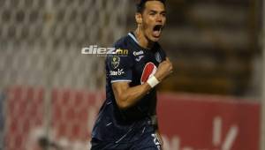 Roberto Moreira abrió la brecha del triunfo del Motagua ante el Olimpia en la ida de la final de liguilla.