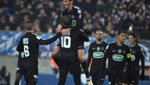 El argentino Ángel di María, que firmó un 'hat trick' condujo al París Saint Germain a la goleada en Sochaux (1-4). Foto AFP