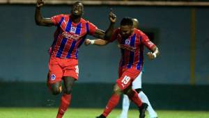 Javier Estupiñán anotó el primer gol del Olimpia en Olancho.