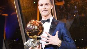 Cristiano Ronaldo igualó a Messi en cantidad de balones de oro ganados.