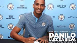 Manchester City anunció el fichaje del defensor Danilo.