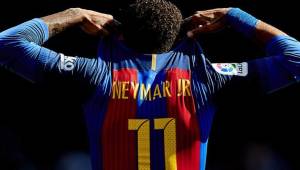 Neymar ahora se ha convertido en un ex futbolista del FC Barcelona.